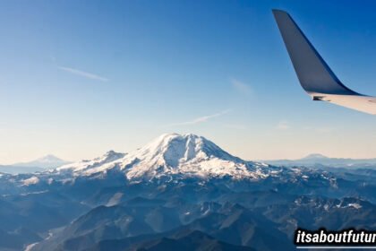 Flight Path from the LA Mountains